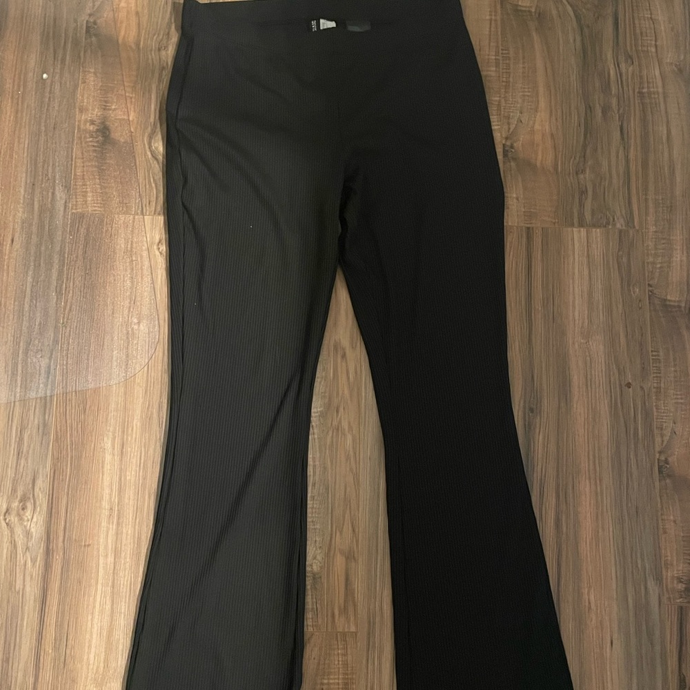 brand new with tags fb sister black ribbed flare leggings!